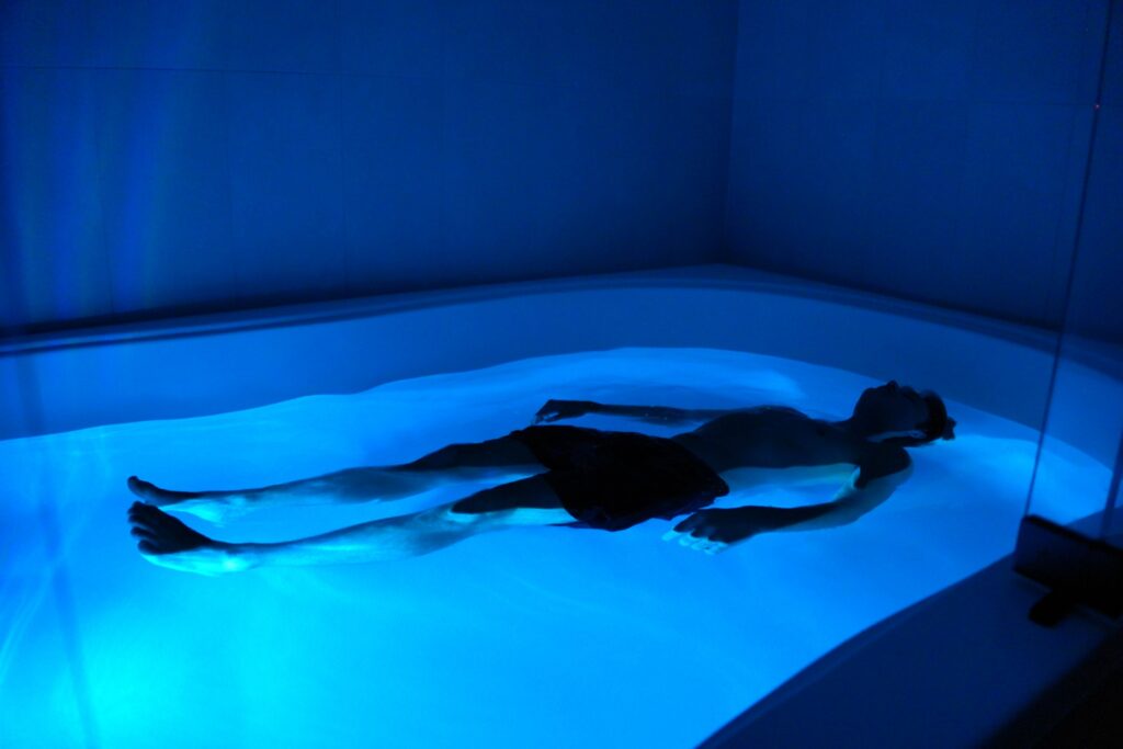 Sisu Float dark